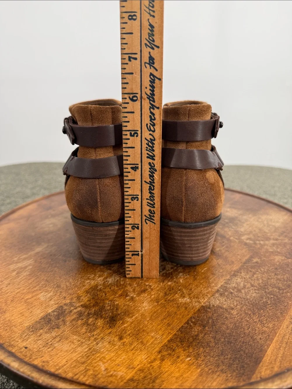 Clarks Artisan Boots Wm 8M Brown Suede Ankle Distressed Stacked Heel